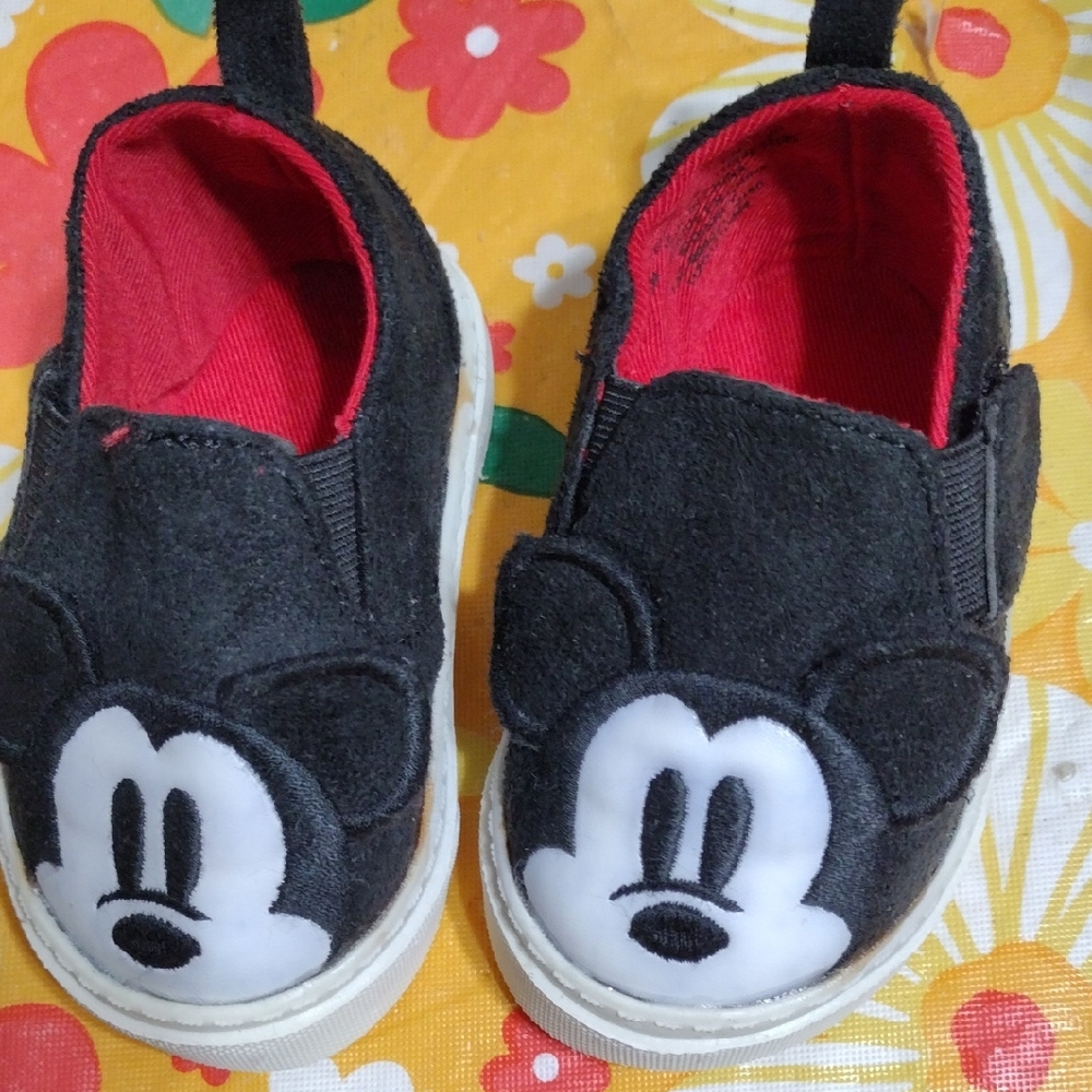 Disney Baby Mickey Black And White Color, Fun And Comfortable Sneakers